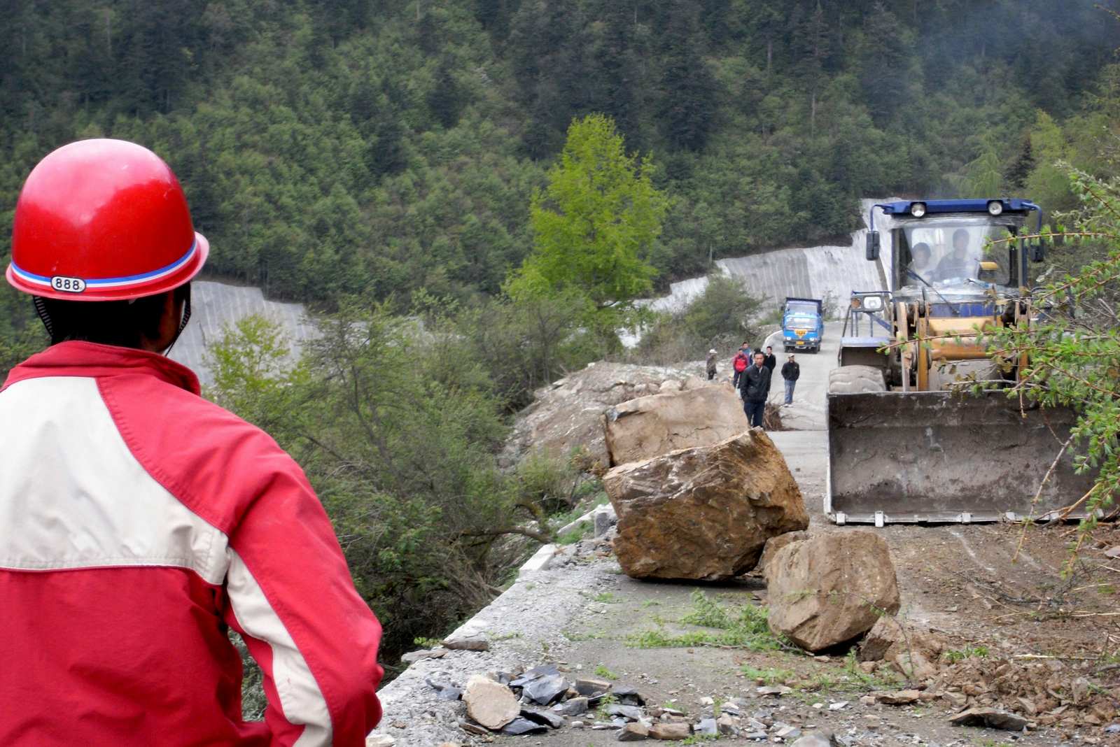 Sichuan Earthquake - Dispatches from Philip He, our Guide in Sichuan